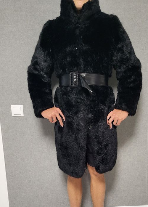 Штучна шуба з шапкою.