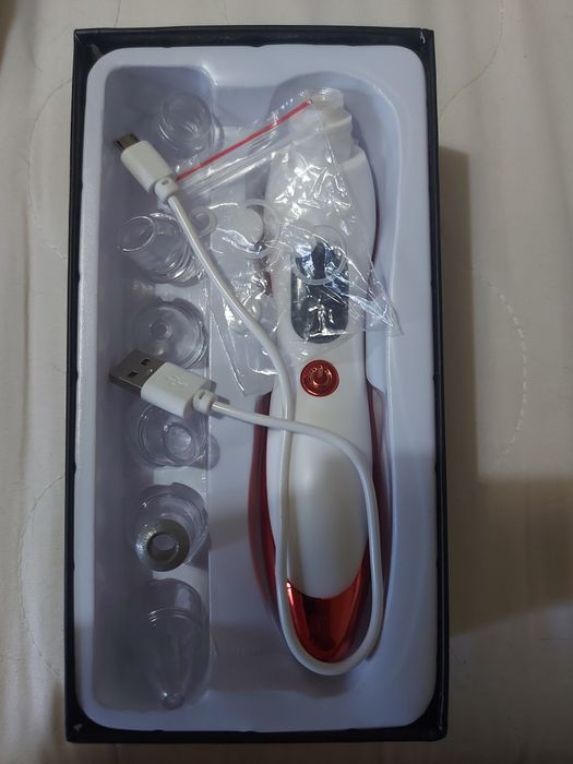 Odkurzacz kosmetyczny do zaskórników