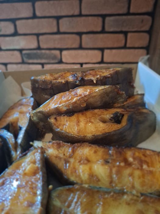 Węgorz - Wędzony dymem, Mały rodzinny zakład, dostawa lu