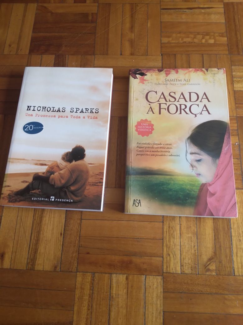 Vendo livro de romance em muito bom estado
