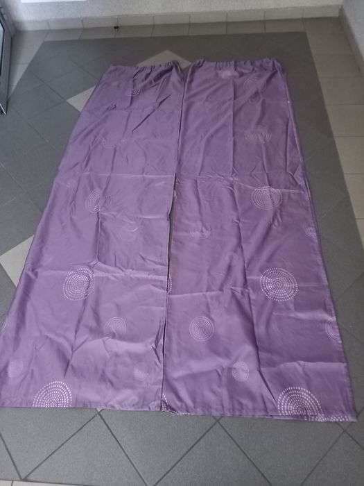 Zasłony fioletowe na taśmie, 2 poszewki na poduszki