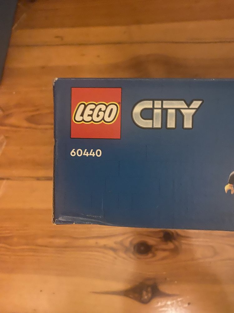 Zestaw Kolekcjonerski LEGO CITY 60440 I r.prdt. 2023