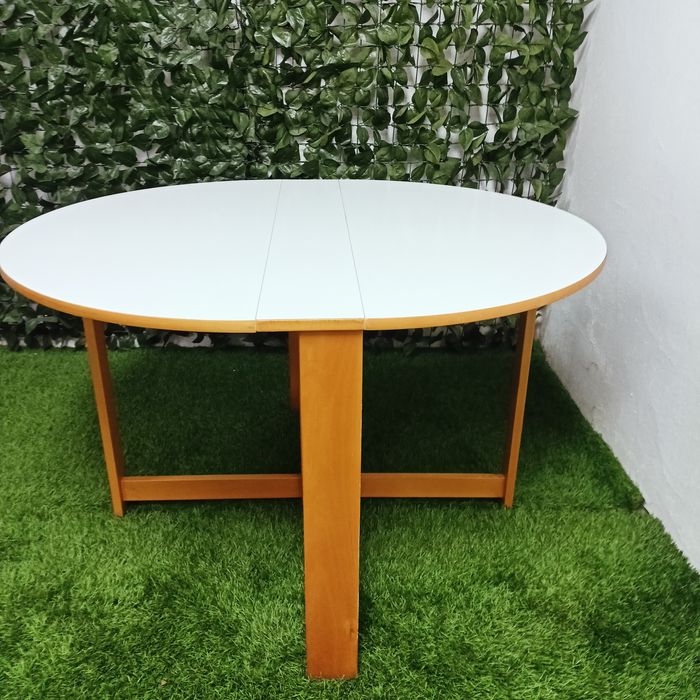 Stół składany owalny 116/100cm.