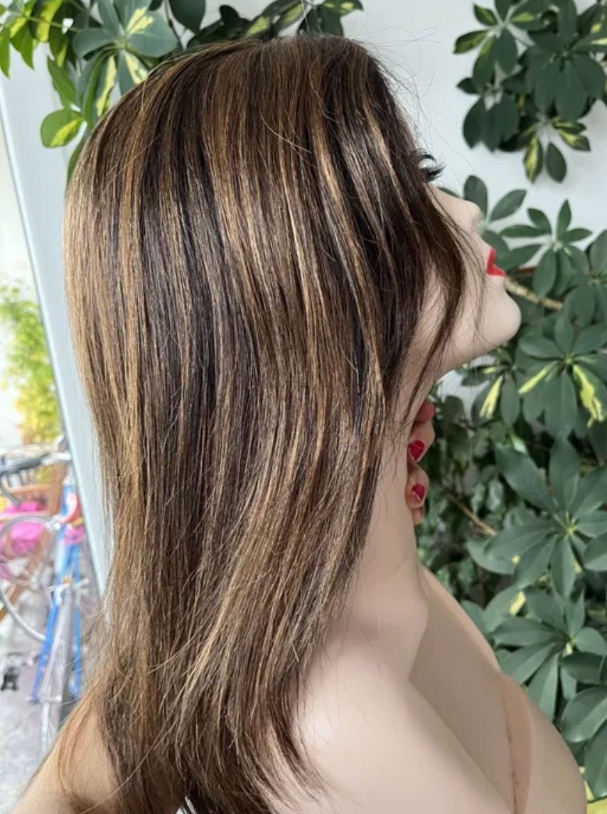 Przepiekna cieniowana peruka braz z pasemkami 100% naturalne wlosy