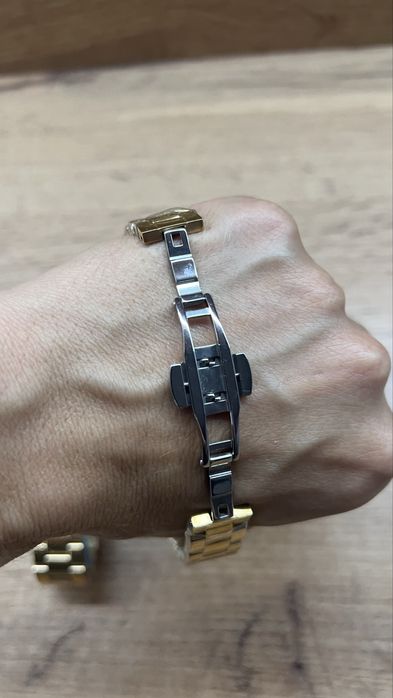 Годинники RADO швейцарія