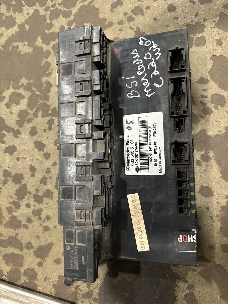 Caixa de fusíveis SAM Mercedes  W 203 c220 Cdi  ano 2003