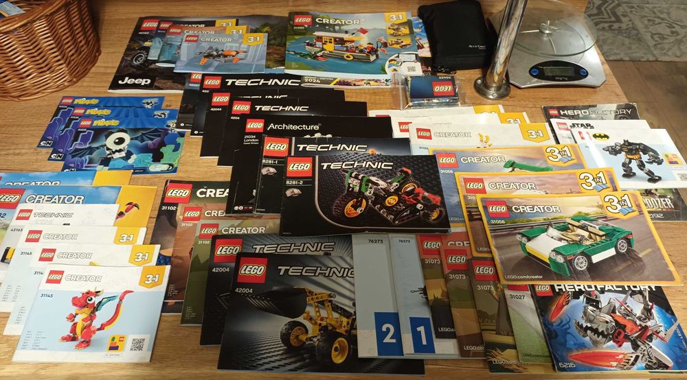 Ogromna wyprzedaż zestawów, figurek i pojemników Lego / 56 sets