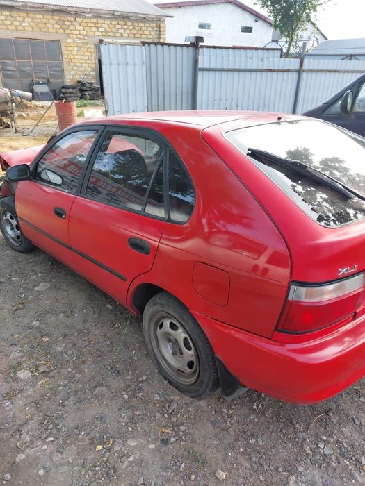 Toyota corolla e 100