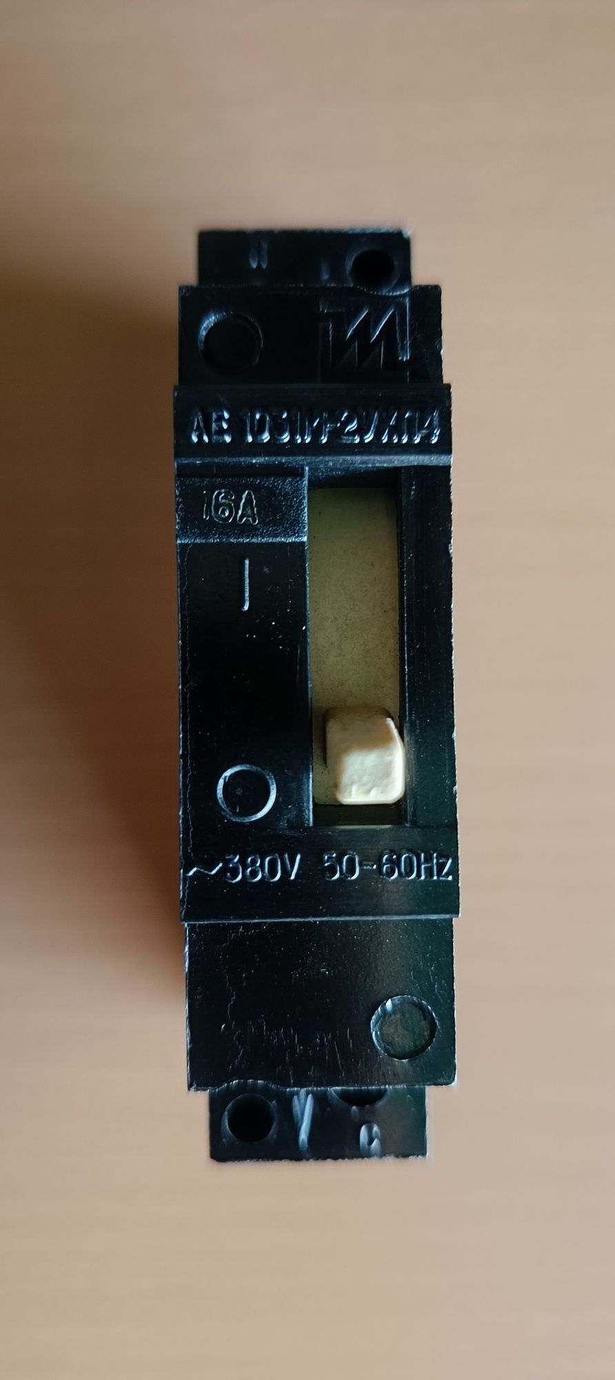 Автоматы на 380v 16A