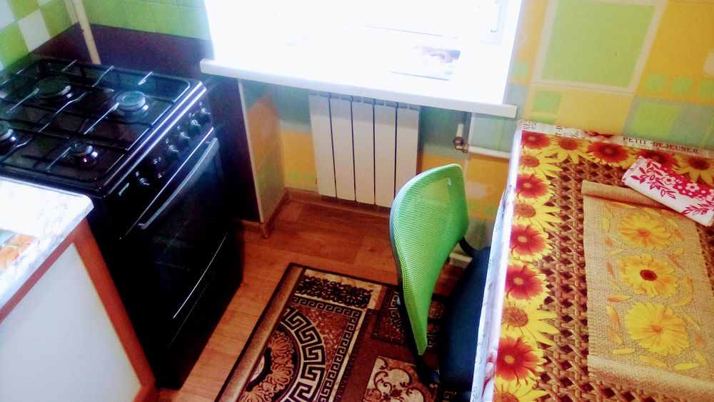 Посуточно 1 ком. кв. 4эт/9эт, 3-я Слободская, 49, 3 кровати, докум