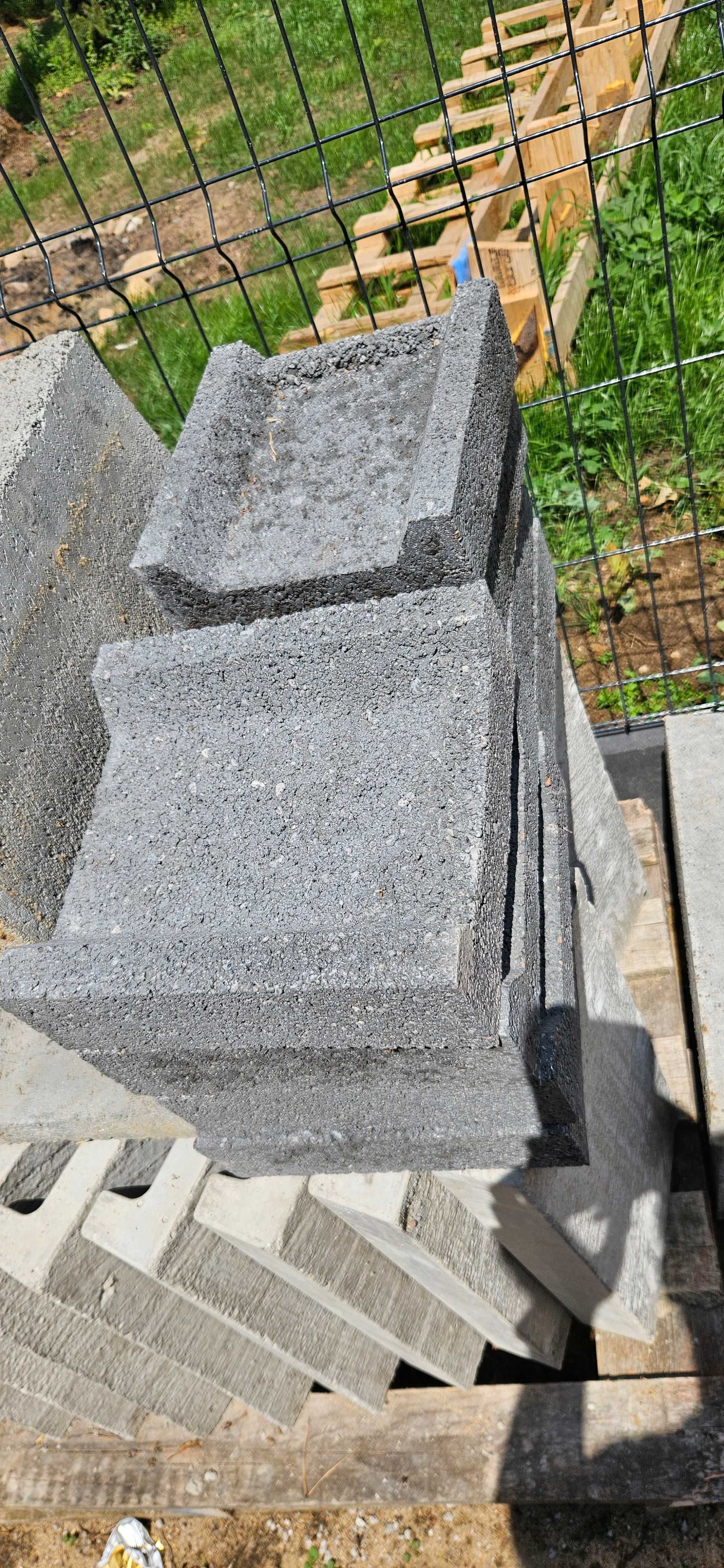 Kształtka betonowa typ L 27 50 cm oraz kształtka betonowa typ C