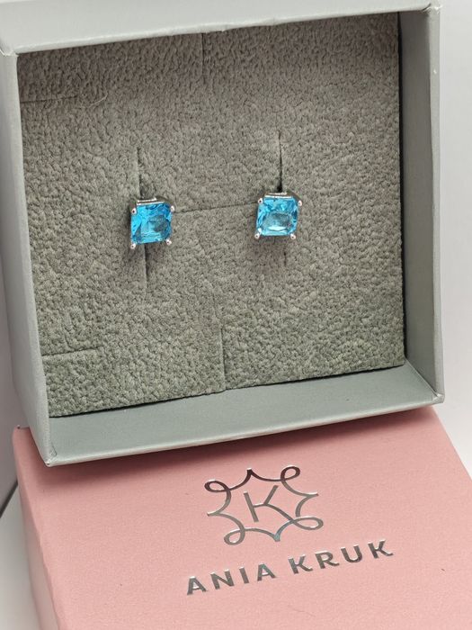 Kolczyki srebrne 925 z niebieską cyrkonią