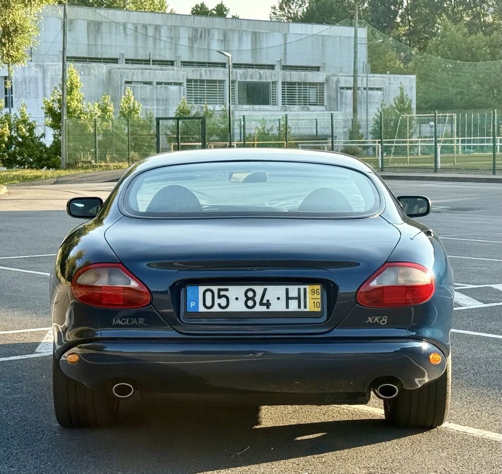 Jaguar XK8 4.0i v8  €FIXO€
