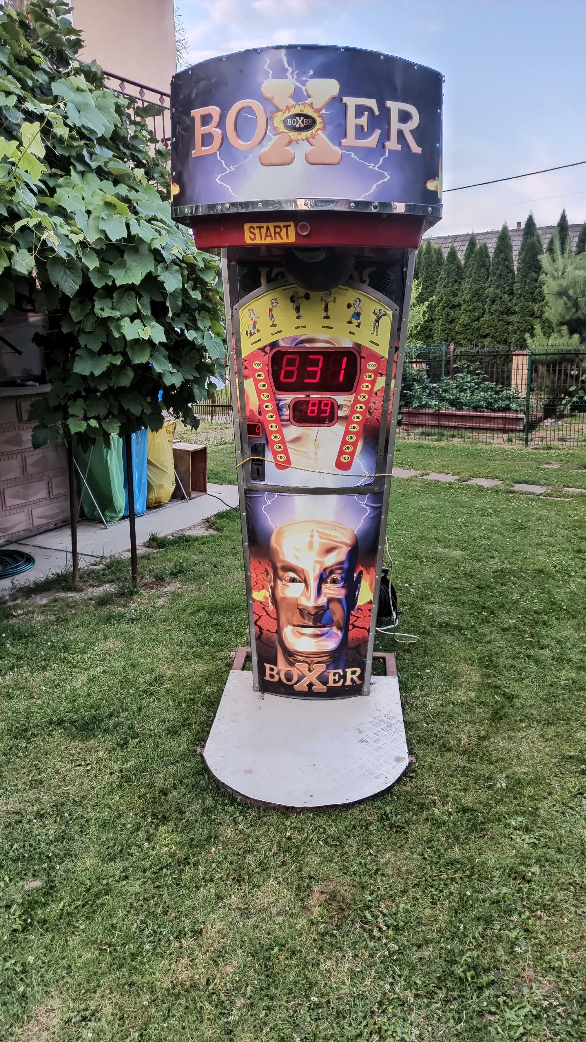 Automat zarobkowy typu Boxer