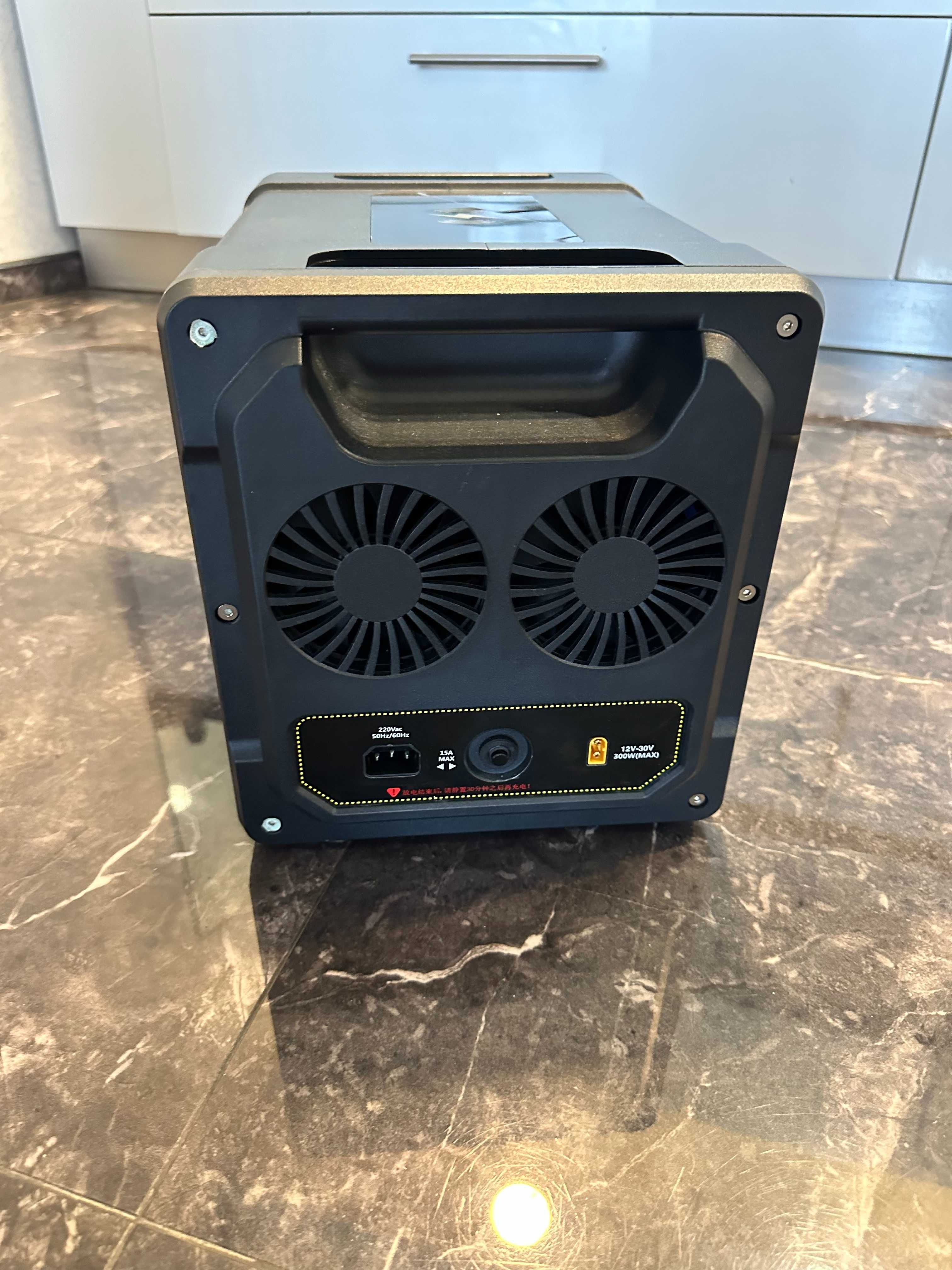 Зарядна станція Toptec DK1200 1200W 1050Wh LiFePo4