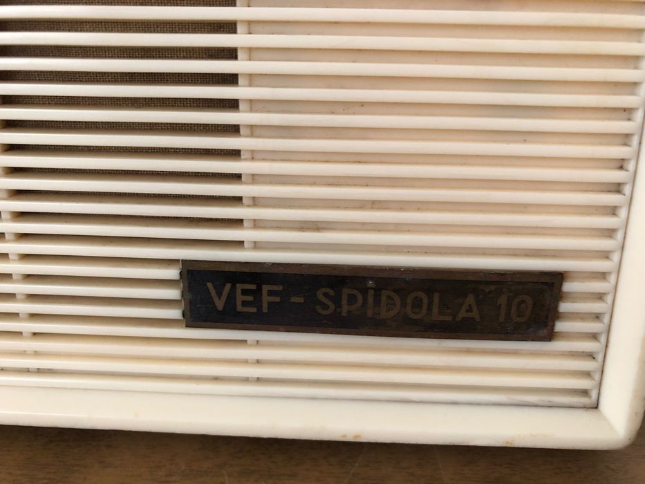 Радиоприёмник "Веф Спидола-10"