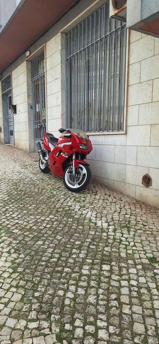 Yamaha fzr 1000 exup
