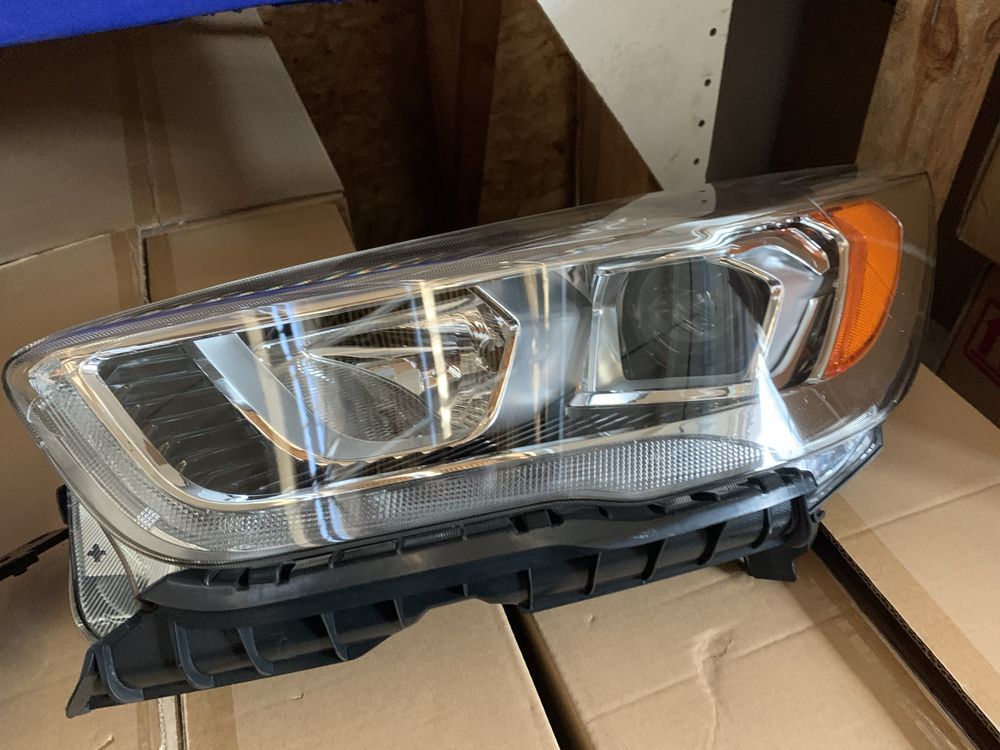 Фари з лінзою Ford Kuga 17 Escape  Ескейп куга