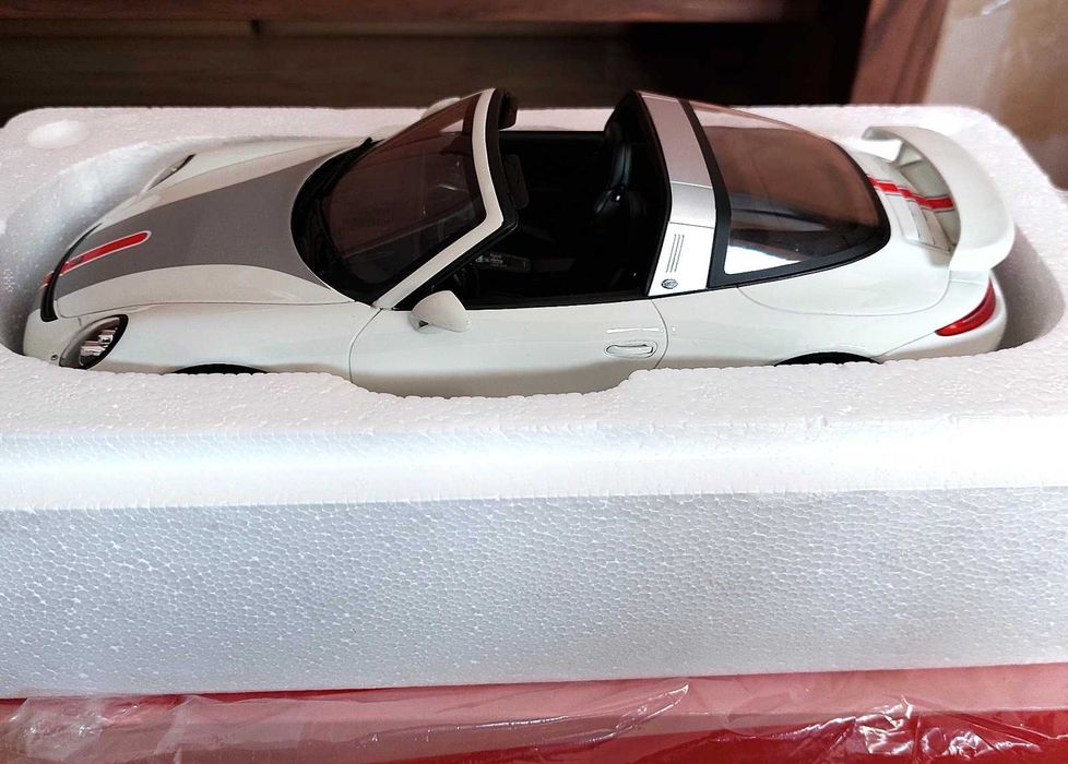 Miniatura Porsche 911 (991) Targa by Techart 2016 GT Spirit 1:18