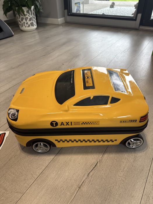 Walizka autko puccini