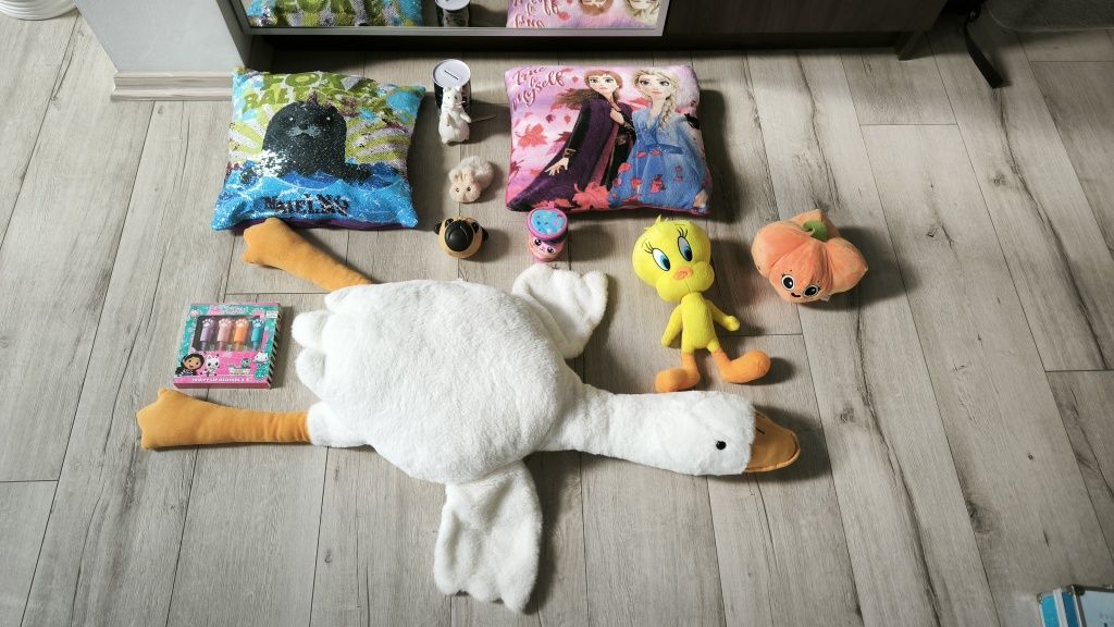 Miks zabawek stan bardzo dobry ok 50 sztuk