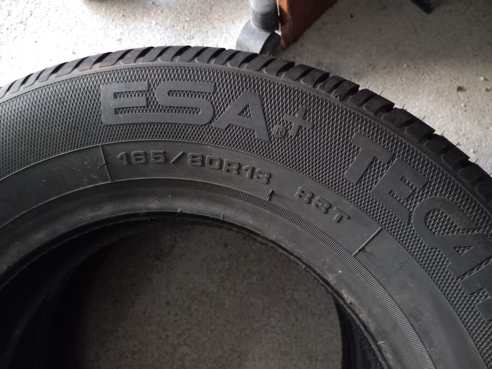 2 pneus Novos 165/80R13