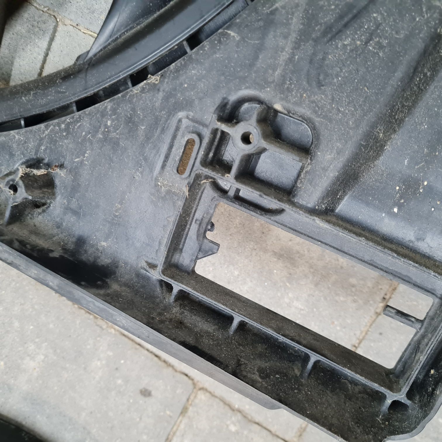 Obudowa +wentylator Ford kuga Escape  Mk3 2.0 ecoBoost LX61-8C601-AC