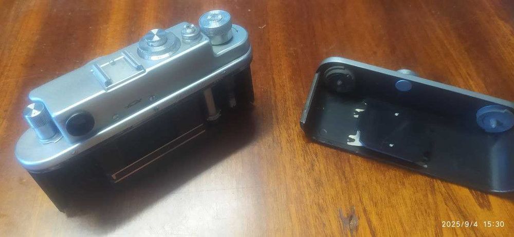 ТЕРМІНОВО Продам фотоапарат плівковий "Київ" Юпитер - 8М (СРСР)