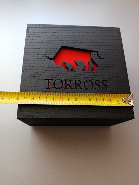 Шкатулка з головоломкою.