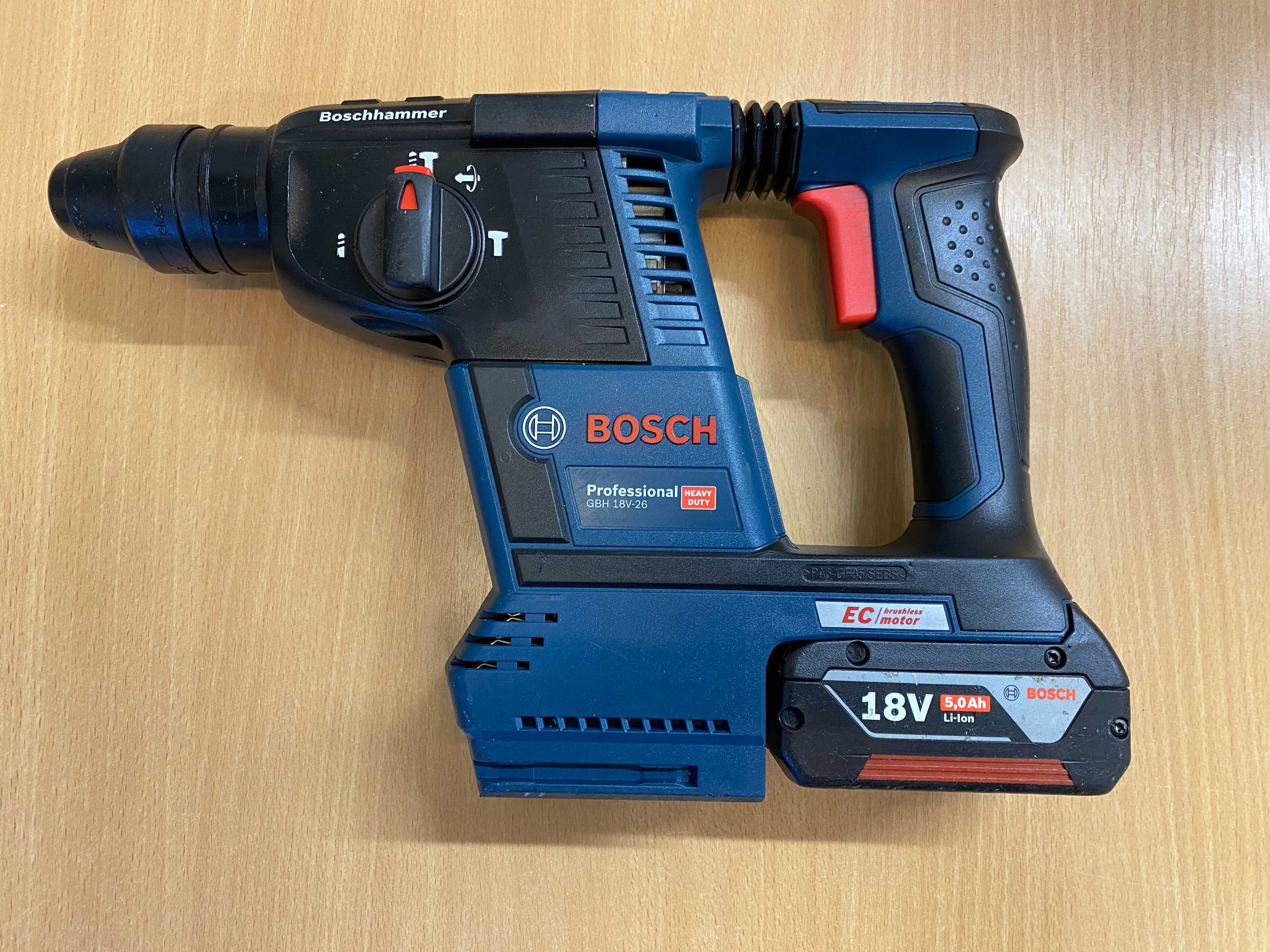 Młotowiertarka Bosch GBH 18V-26 + bateria 5.0Ah + rączka – 12.2021