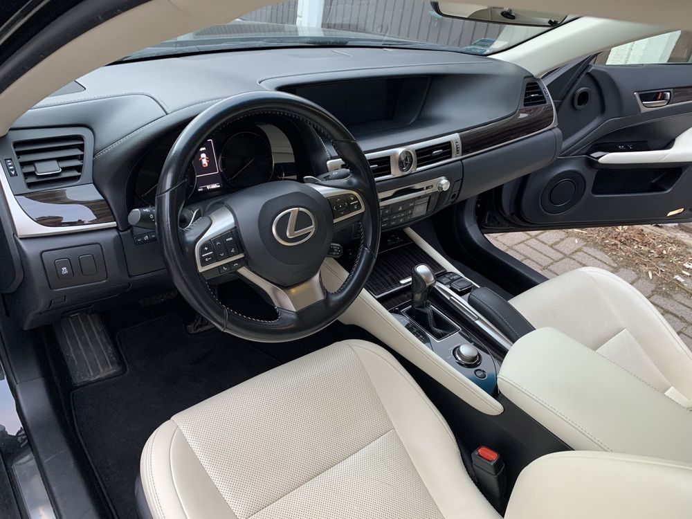 Sprzedam Lexus GS 200T