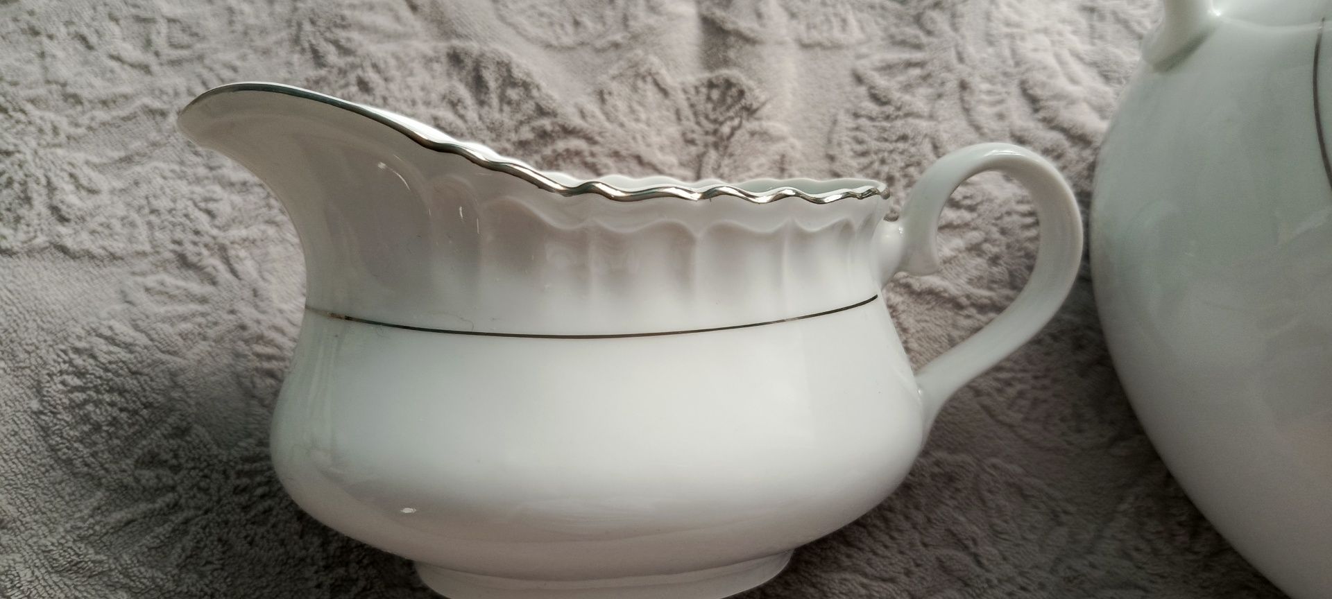 Waza i sosjerka porcelana Bogucice
