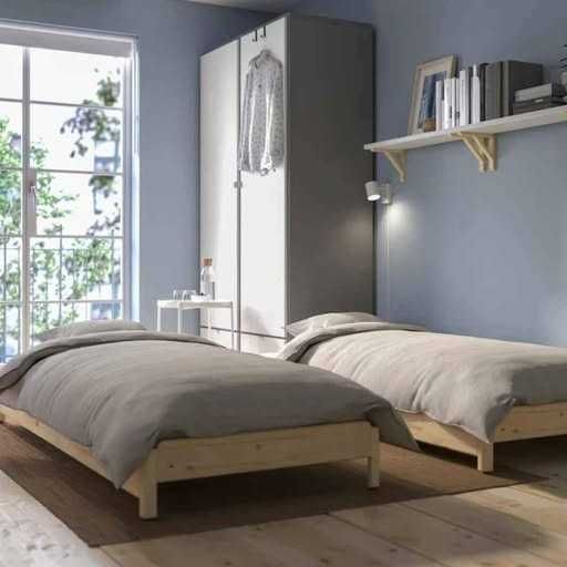 2 camas IKEA de solteiro empilháveis em pinho