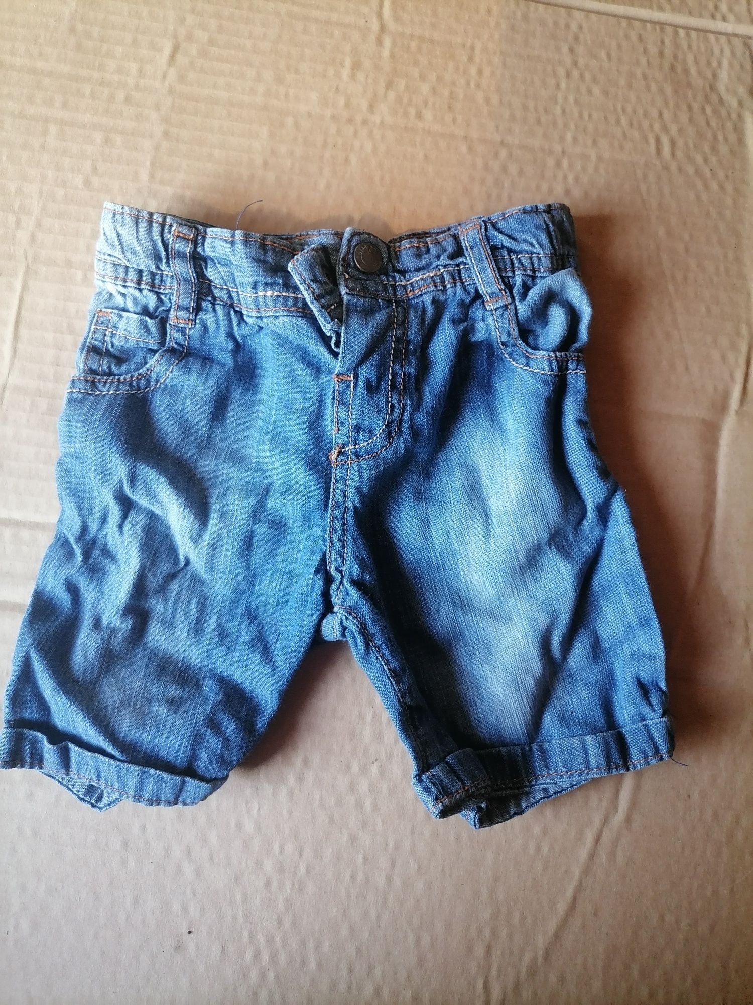 Calções menino com pouco uso