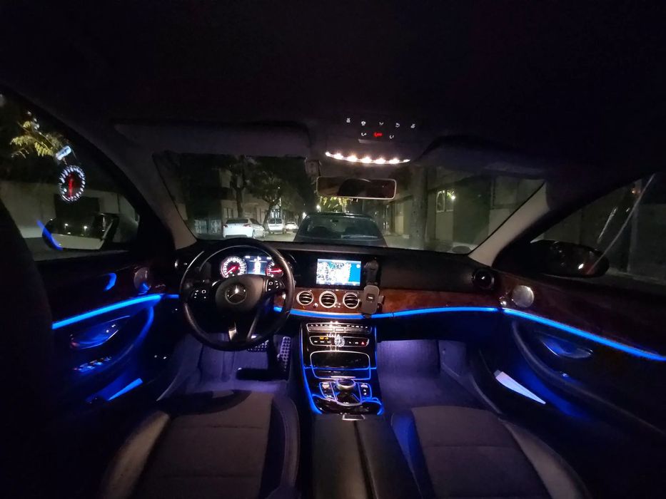 Mercedes-Benz E 200 d T 9G-TRONIC Avantgarde