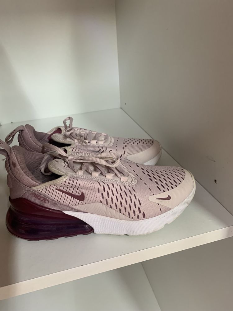 Sapatilhas Nike air 270