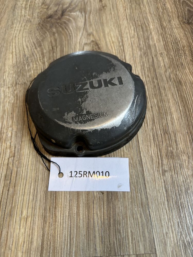 Dekiel magneta pokrywa silnika SUZUZKI RM125 2t 97r