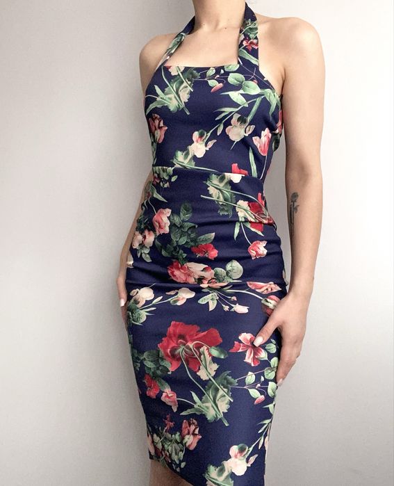 Boohoo S/36 dopasowana sukienka print kwiatowy