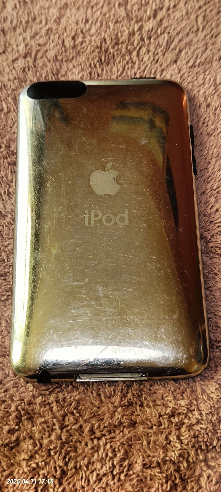 Apple iPod Touch 3Gen. 32gb. (MC008LL)