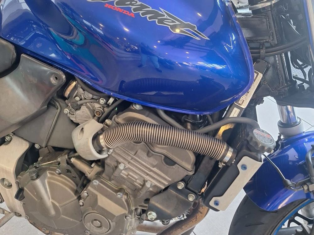 Hornet cb600F 2001