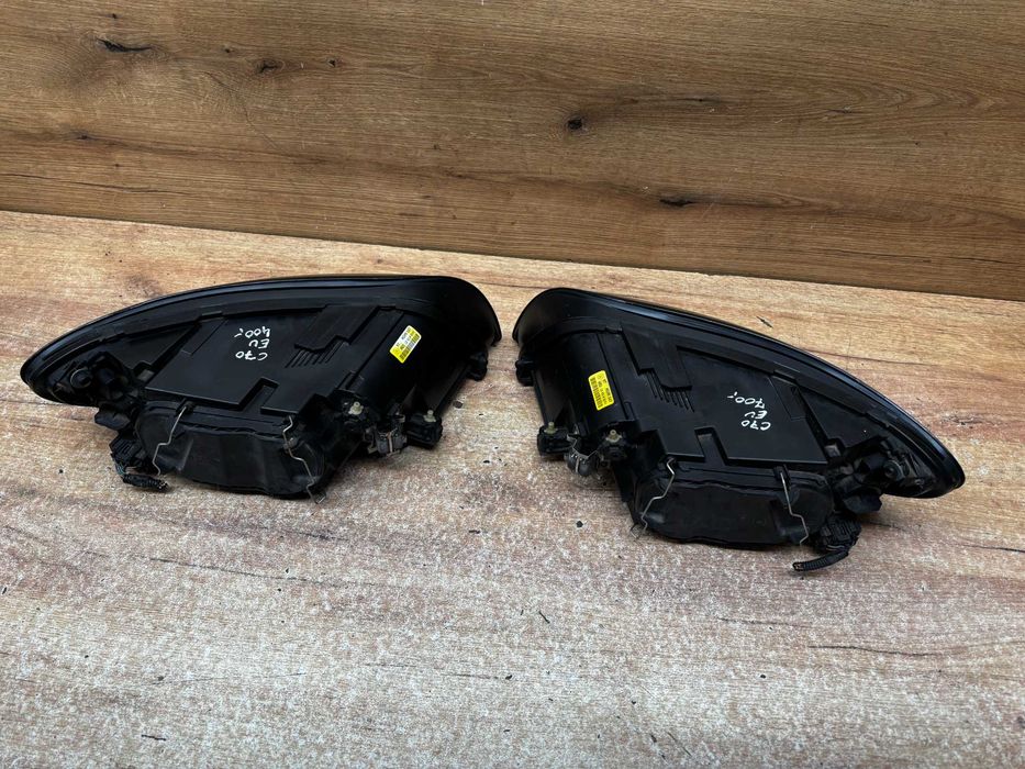 Lampa przednia lewa prawa Volvo C70