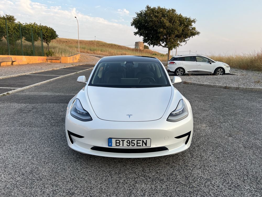 Tesla model 3 - 105 mil km - 325 cv -Standard Range Plus