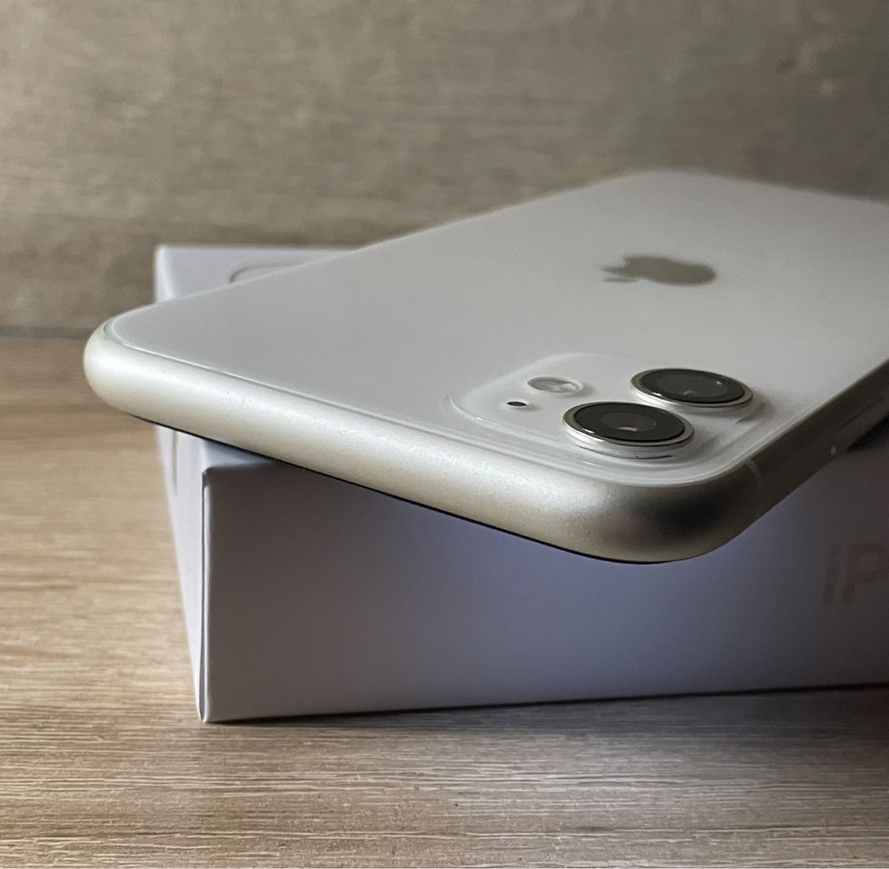 iPhone 11 white neverlock