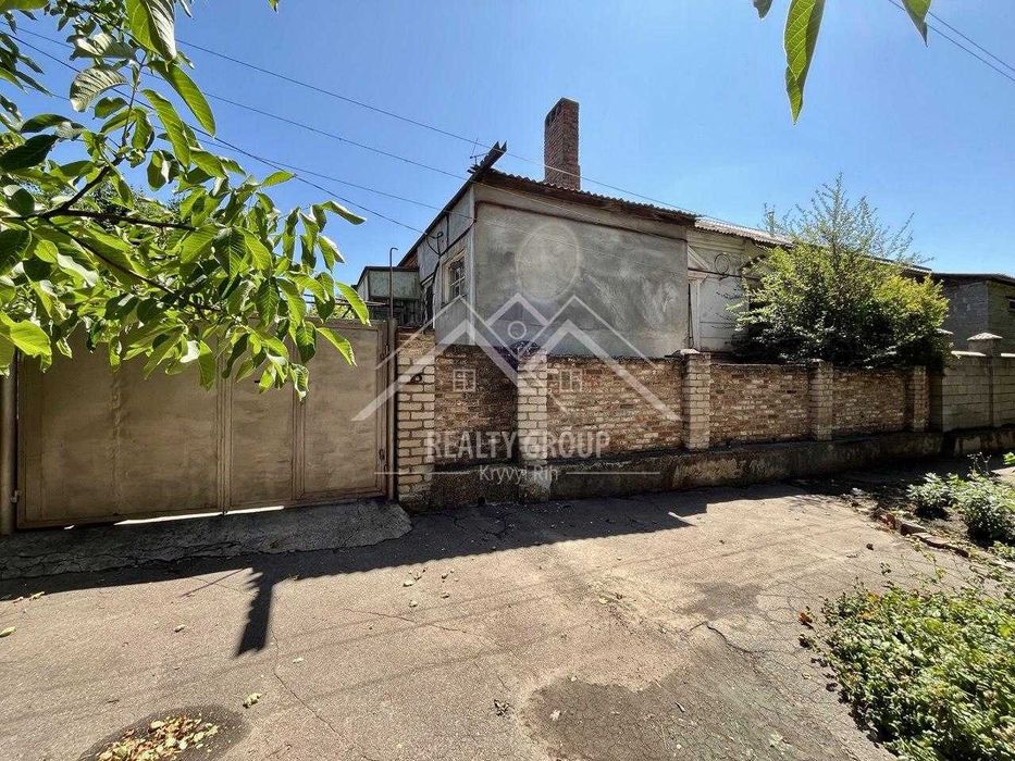 Продаж  просторого будинку Універмаг 44 квартал