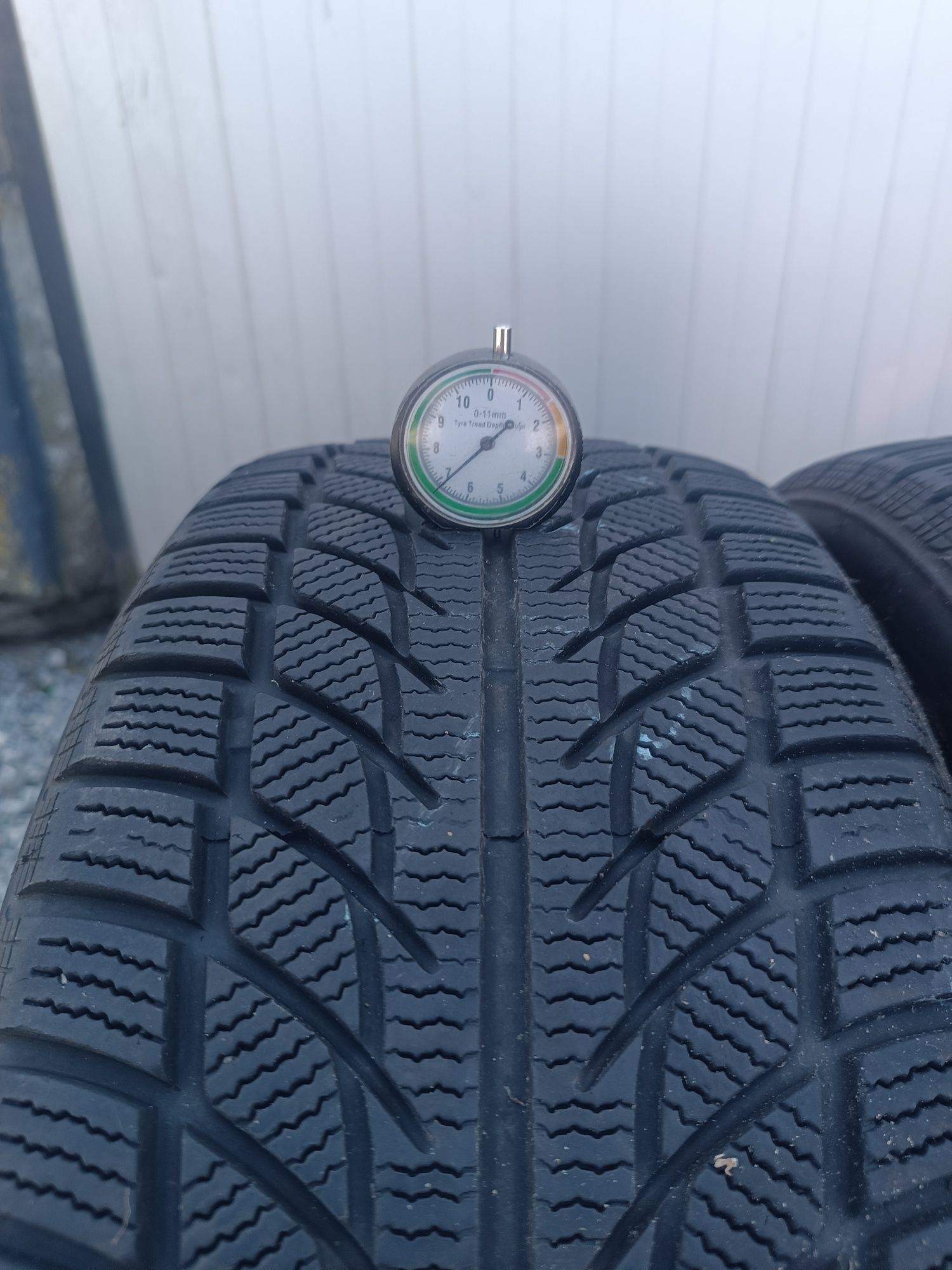 225/45R18 Dwie opony zimowe Goodride 2020r