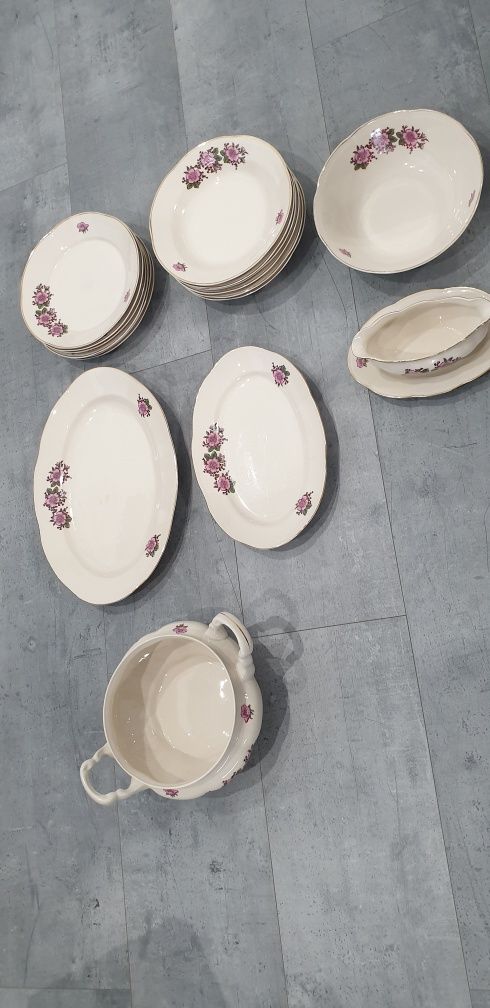 Porcelana Chodzież zastawa 6 osób, 2 półmiski, misa, waza, sosjerka