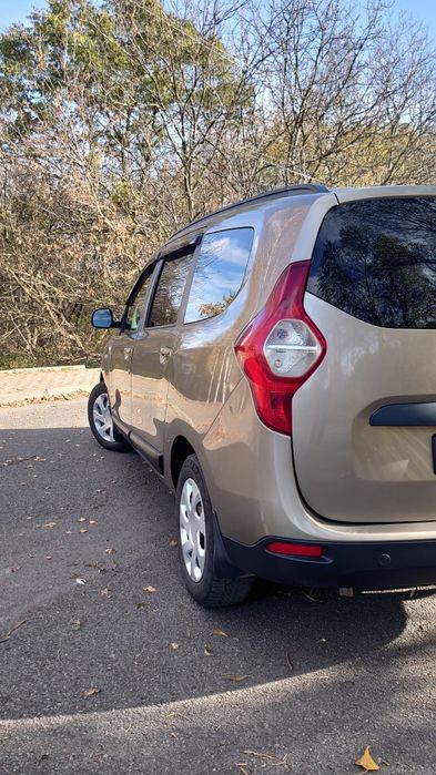 Dacia Lodgy 2012 • 7 місць • ГБО 4 покоління