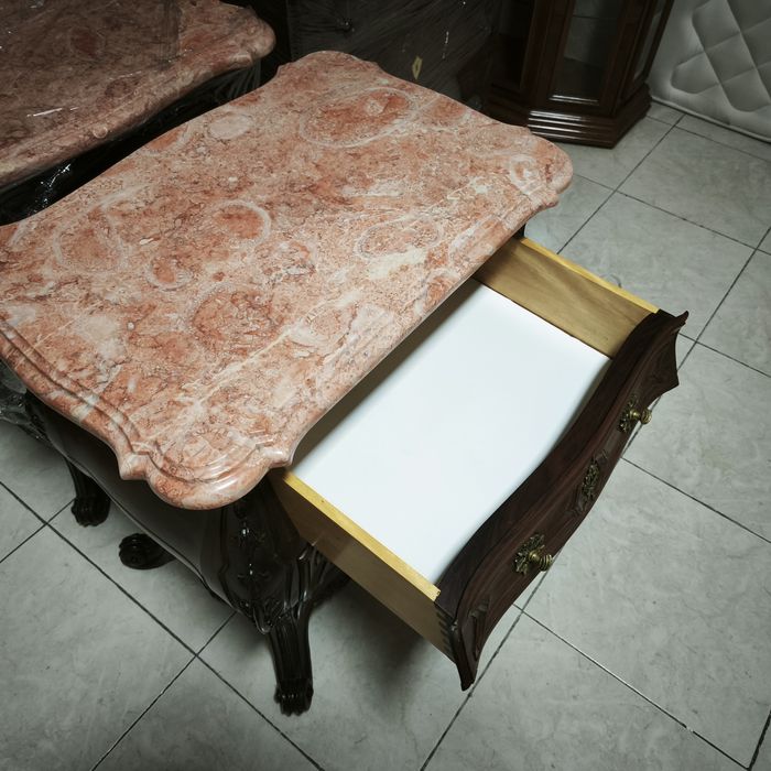 Mesinhas de Cabeceira em Pau Santo