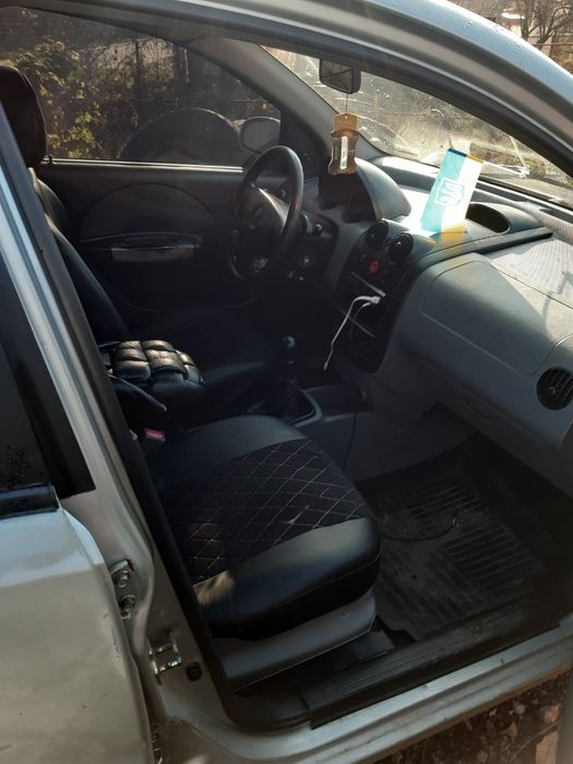 Продам авто авео т200