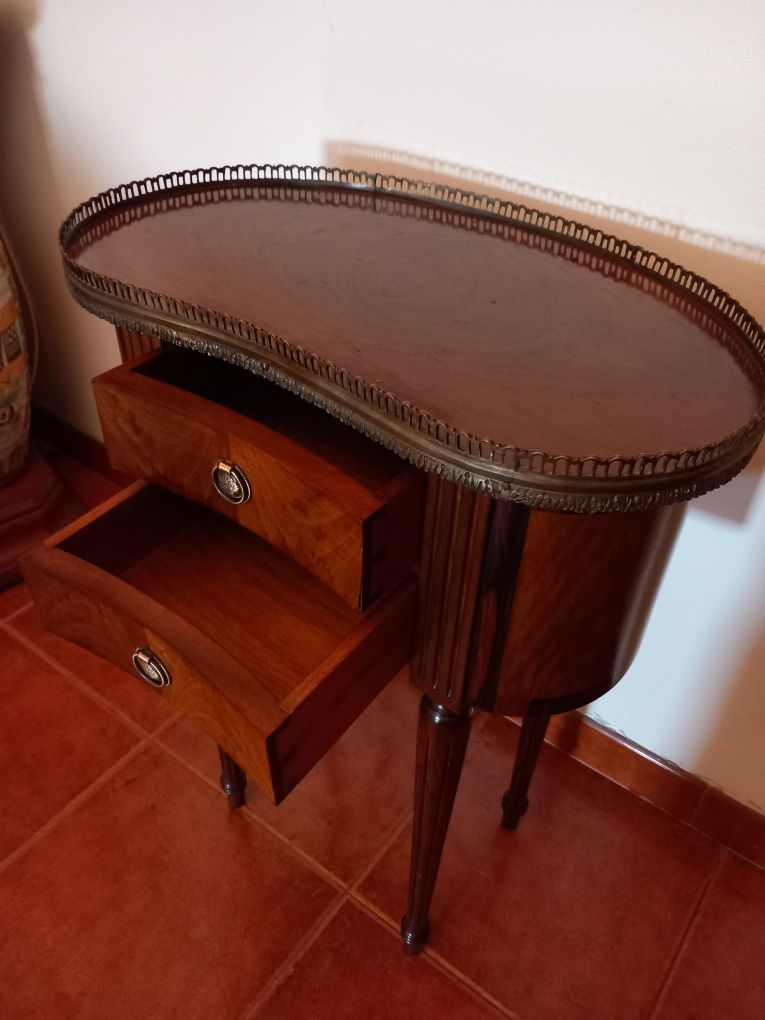 Gueridon/Mesa de decoracao